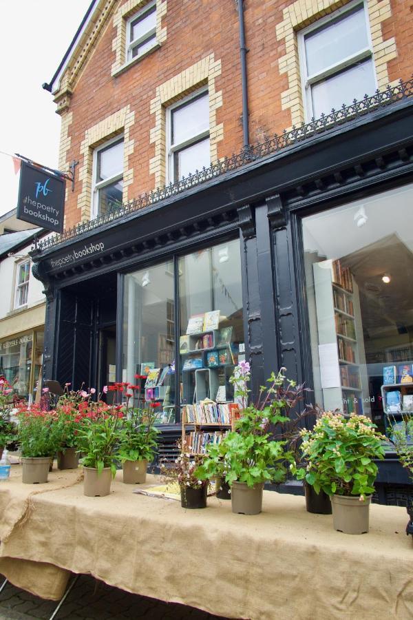 The Pavement Palace Hay-On-Wye Exterior foto